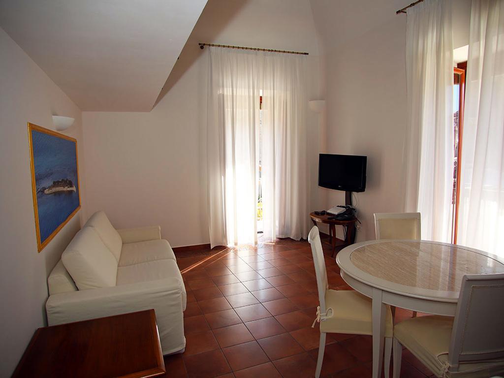 Palazzo Iaquinto Apartman Santa Maria di Castellabate Kültér fotó