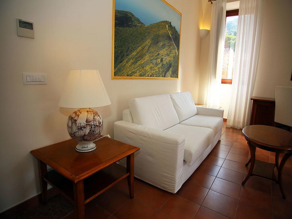 Palazzo Iaquinto Apartman Santa Maria di Castellabate Kültér fotó